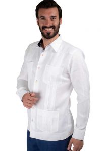 Guayabera Four Pockets and Lace. Detail in Other Color. Linen 100 %. Double Eyelet for use Cufflinks. Back-order.